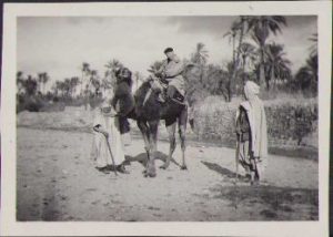 Constantin Motăș, fondatorul industriei de gaz metan din România în excursie în Algeria, 1934
