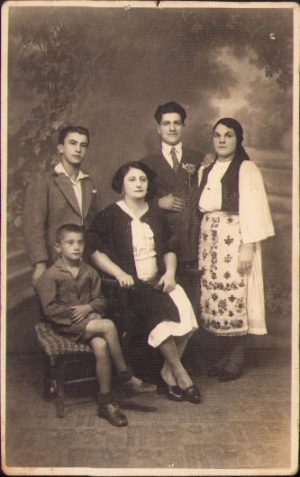 Fotografie studio Licicopol, București, 1937