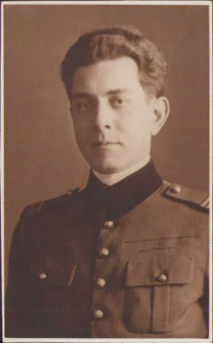 Căpitan român, studio Fischer, Sibiu