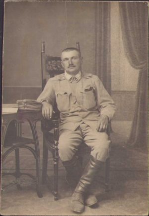 Caporal austro-ungar cu jambiere din piele peste bocanci