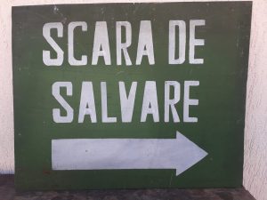 Tablă vopsită industrială - Scara de salvare - România comunistă