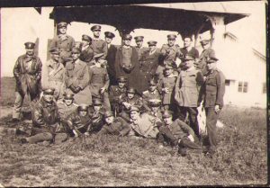 Ofițeri români de aviație, anii 1930