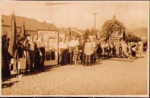 Manifestație comunistă, Reșița, perioada stalinistă, ante 1953