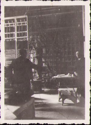 Interior de centrală telefonică S.A.R. de Telefoane Cluj, anii 1930