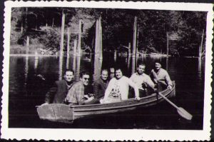 Barca pe Lacul Roșu, 1965