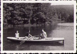 Barcă pe lac, România, anii 1930