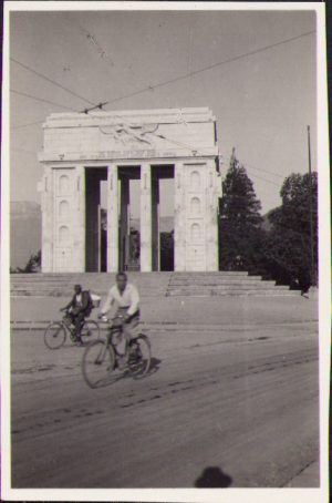 Monumento alla Vittoria, Bolzano, Italia, anii 1930