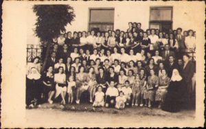Eleve și călugărițe, Cluj, 1947