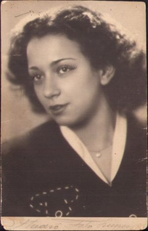Fotografie  studio Luvru, București