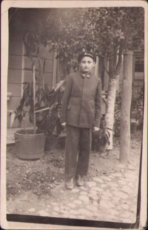 Elev român în uniformă, 1934
