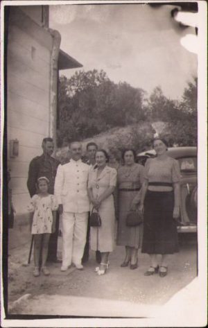 Ofițeri români cu familiile, perioada interbelică
