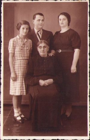 Fotografie de familie, România, perioada interbelică