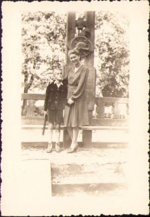 Monument eroi, România interbelică