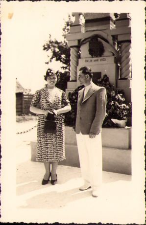 Învățătoarea Ana Huzu din Blandiana, jud Alba, anii 1930