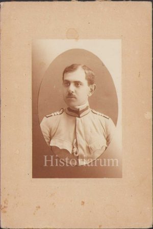 Ofițer român în uniformă model 1912, studio Rembrandt, Iassy, Iași