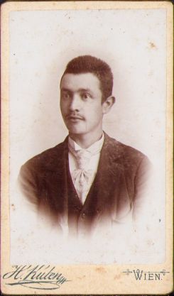 Michael Umling, studio Kuten, Viena