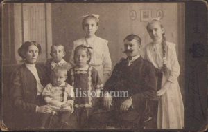 Familie cu 5 copii, studio Joanovics, Cluj