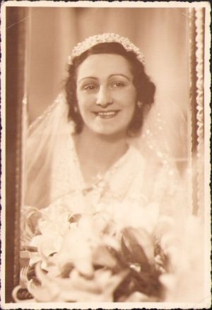 Mireasă, studio Guggenberger-Mairovich, București