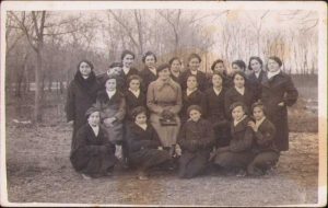 Eleve, 1937, România