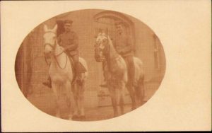 Ofițeri germani călare, 1919