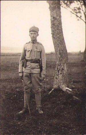 Caporal austro-ungar mitralior pe frontul rusesc, 1917. Poartă mai multe Kappenabzeichen, pistol, baionetă și medalia "Pentru vitejie"