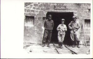 Intrare în galerie de mină, Valea Remetei, 1973