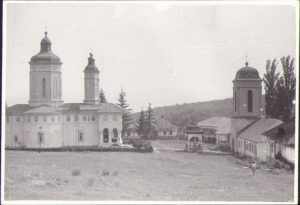 Mănăstirea Ciolanu - biserica mare, 1987