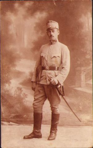 Ofițer austro-ungar cu sabie, 1914, Târgu Mureș