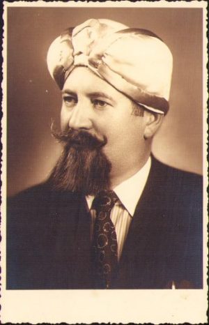 Pictorul Timotei Goția, studio Bellona, Cernăuți