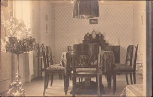 Interior elegant de casă, Reșița, 1924