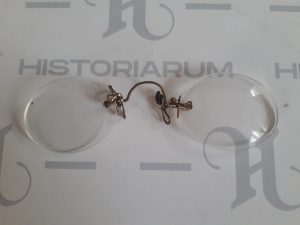 Ochelari pince-nez de epocă