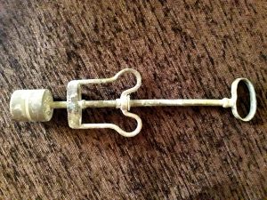 Piston vechi din alamă pentru seringă de dimensiuni mari