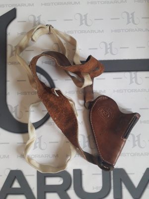 Toc din piele maro cu ham, pentru pistol Colt/Brown leather holster with harness for Colt pistol