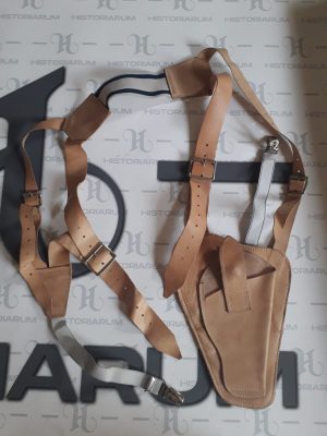 Toc din piele maro cu ham, pentru pistol/Brown leather holster with harness for pistol