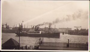 Nave în port, perioada interbelică