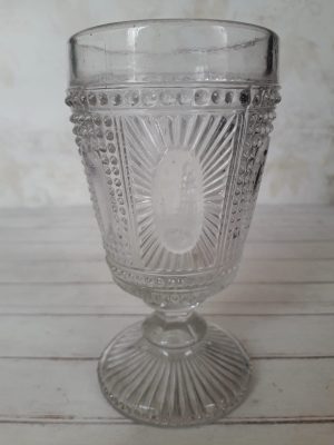Pahar în stil Biedermeier
