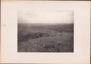 Vederea văii Telița de pe Dealul Sarica, județul Tulcea, Institutul de Geografie al Universității din Cluj, anii 1920