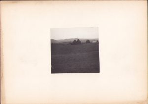 Marginea nordică a Bazinului de la Bozovici, fotografie de Emmanuel de Martonne, 1921