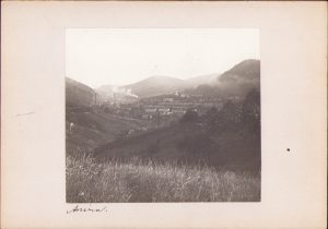 Anina văzută de pe colinele din Nord, fotografie de Emmanuel de Martonne, 1921
