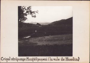 Crișul străpunge Munții Apuseni la vale de Huedin, fotografie de Emmanuel de Martonne, 1921