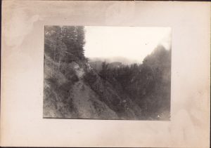 Brașov Vedere spre Postăvarul de la Pietrele Dracului, anii 1920