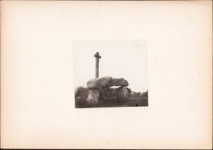 Dolmen de Cruz-Menquen, France, anii 1920