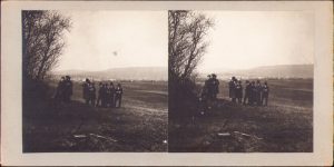 Studenți la Geografie de la Institutul de Geografie al Universității din Cluj la practică la Cluj, fotografie stereoscopică, cca începului anilor 1920
