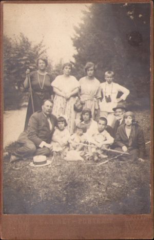 Fotografie de epocă, pe carton, studio anonim