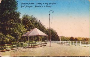 Pöstyén-Fürdő Sétány a Vág partján Bad Pöstyén RIviera a d Waag postcard circulated Szászváros/Gherla