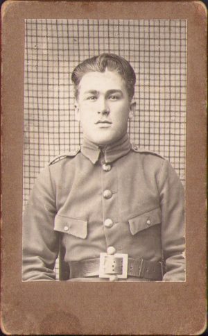 Gradat român originar din Transilvania, cca 1919 sau ulterior