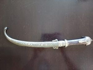 Pumnal de factură arabă, de panoplie