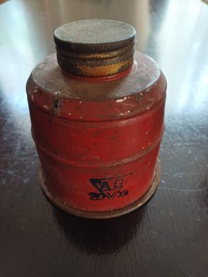 Filtru pentru mască românească contra gazelor model M35, interbelică, fabricant AG, an de fabricație 1939