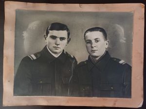 Gradați români, anii 1930-1940, fotografie de mari dimensiuni, colorizată