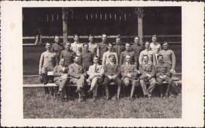 Școala de perfecționare a călăreților, Jucu, județul Cluj, 1934, cu profesor Vasile Pârvulescu și Petre Spânul